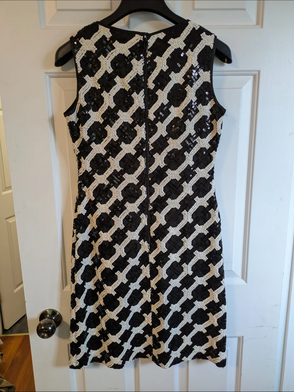 Taylor Black & White Sequin Shift Dress - Picture 3 of 9